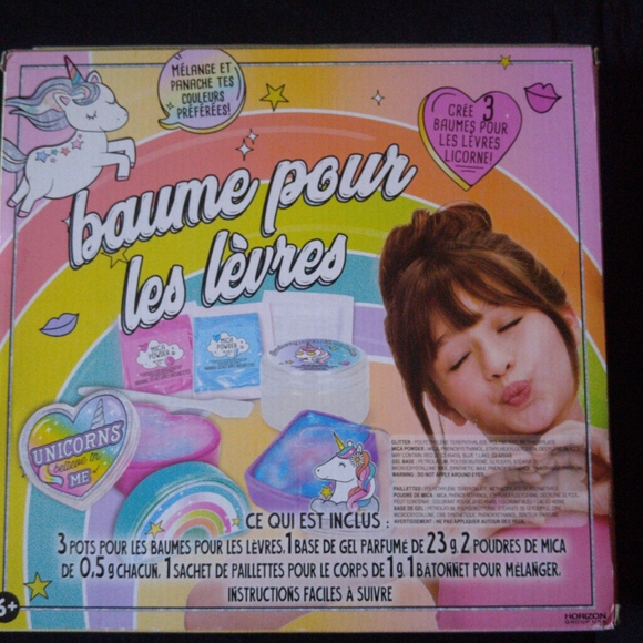 Lip Balm and Bath Bomb Kits - Picture 3 of 7